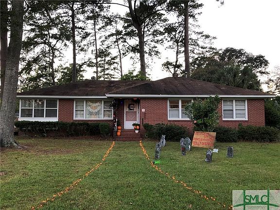 2nd image of 3 Hickory Dr