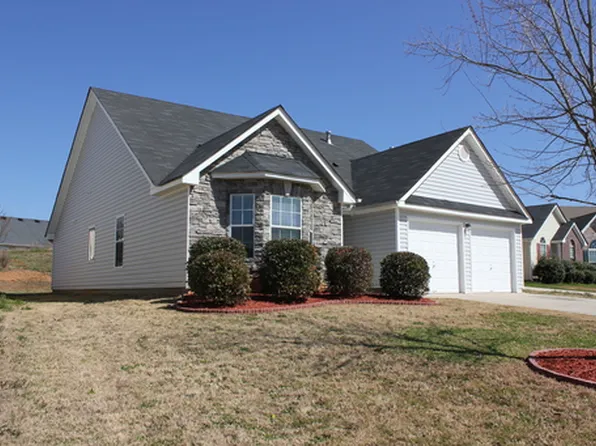 35 Ivans Cir, Covington, GA 30016