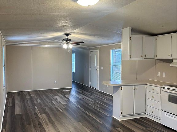 5th image of 3549 Keystone Dr