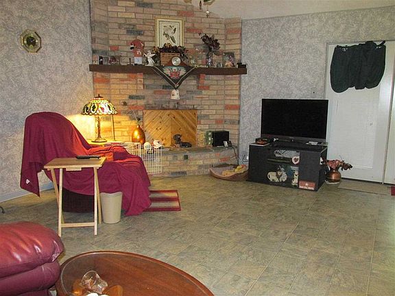 5th image of 1370 Willow Bend Dr