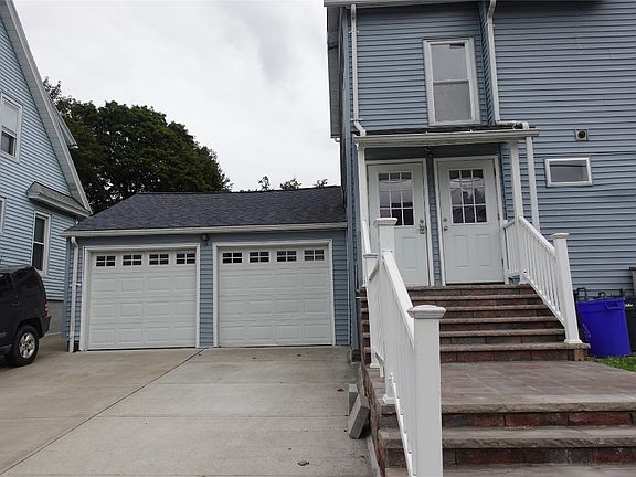 3rd image of 91 Grand Ave
