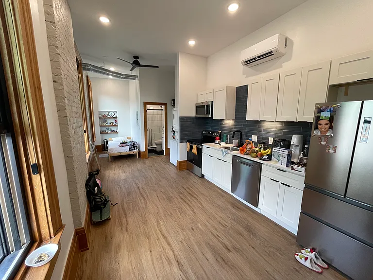 18 Mulberry St #7 — Photo 1