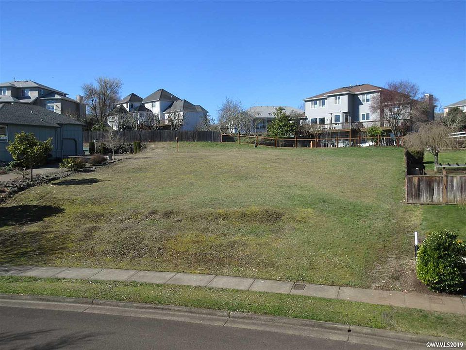 1st image of 3941 NW Boxwood Dr