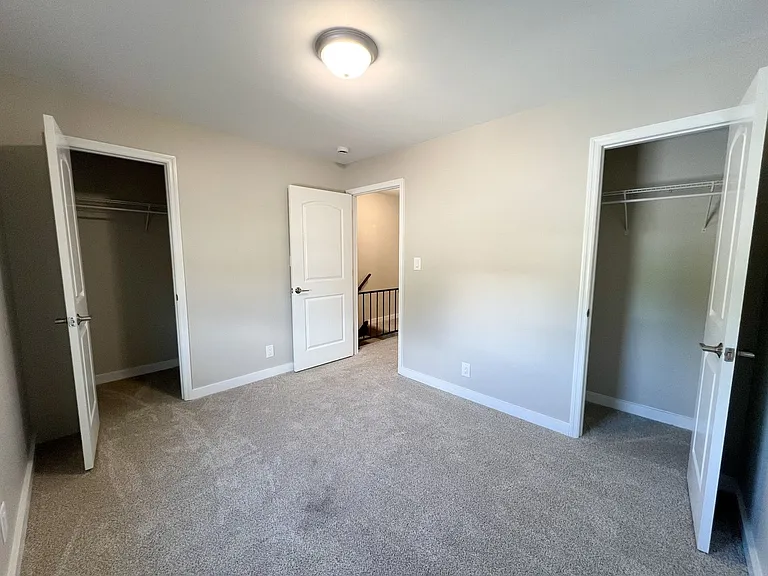 1521 W Knollwood Cir — Photo 23