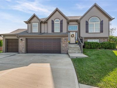 10107 N Cedar Ave, Kansas City, MO, 64157