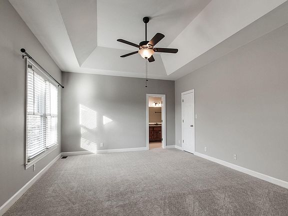 4th image of 1012 Hagewood Ln