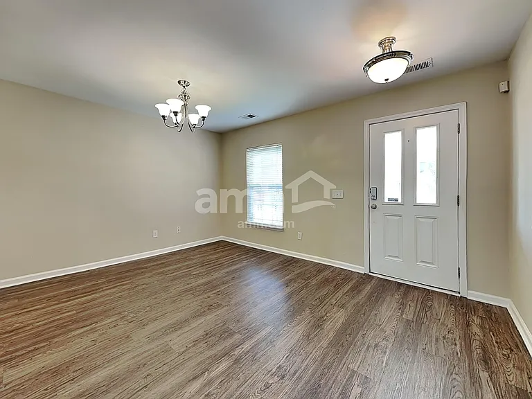 154 Decatur Dr — Photo 6