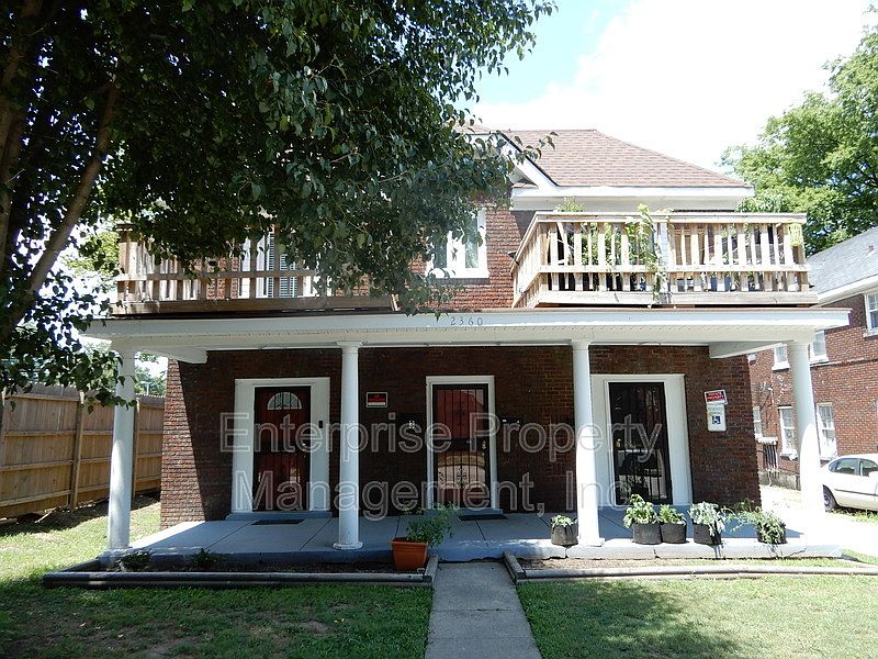 1st image of 2360 Forest Ave #4