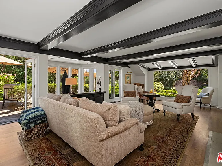 575 N Beverly Glen Blvd — Photo 10