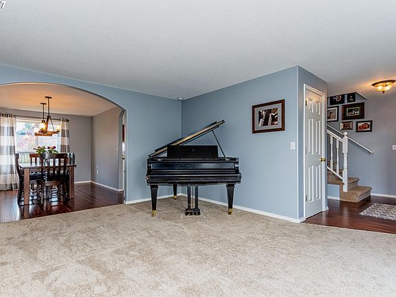 5th image of 17511 NE 27th Way