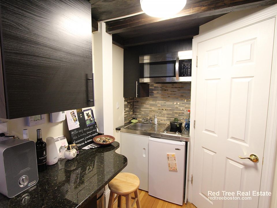 2nd image of 1689 Beacon St #77