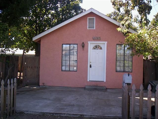 1st image of 2027 Dumbarton Ave