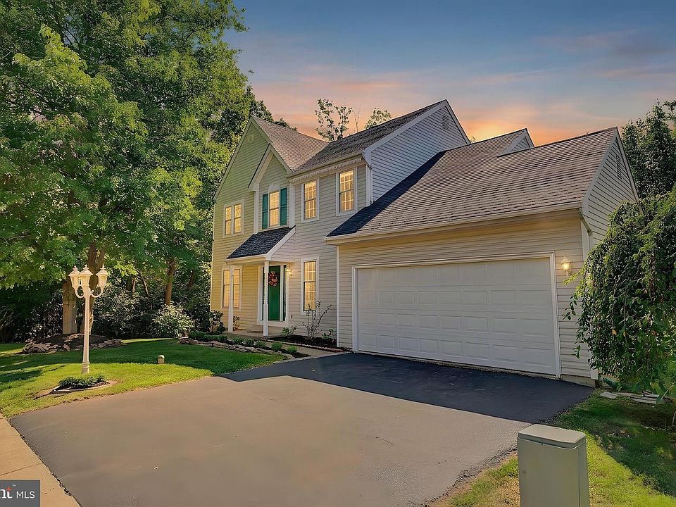 1st image of 705 Buttonwood Dr