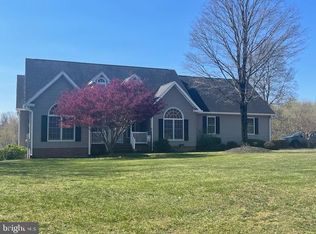 224 Ridgeview Dr, Berkeley Springs, WV