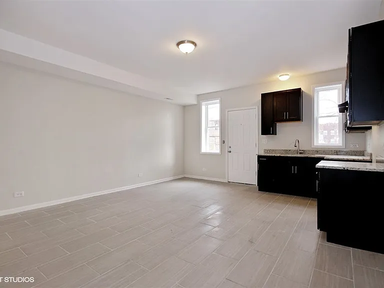 7311-13 S Stewart Ave — Photo 5