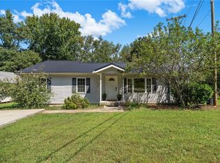 112 Newry Rd, Seneca, SC 29672