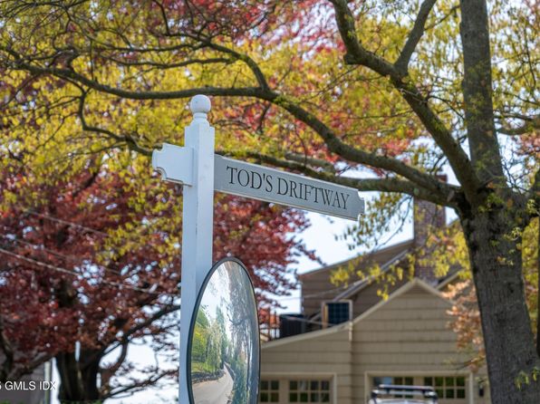 6 Tods Driftway, Old Greenwich, CT 06870