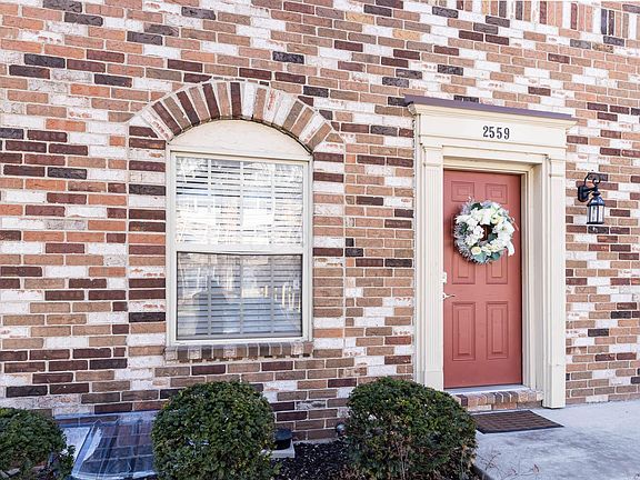 4th image of 2559 Olde Hill Ct S