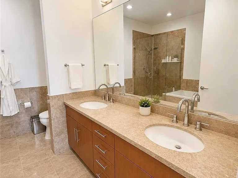 3223 W 6th St #508 — Photo 8