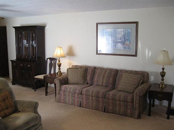 2nd image of 8341 Wexford Ave