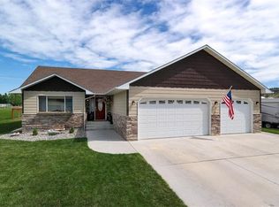 2 Sandstone Ct, Columbus, MT 59019