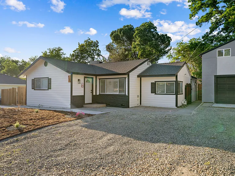 7569 Baird Way #A — Photo 72