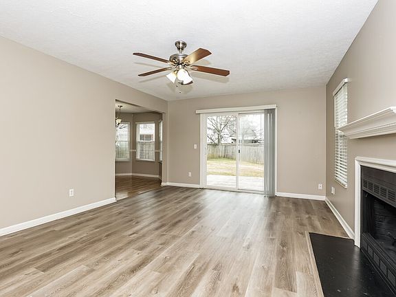 4th image of 212 Hunters Chase Dr