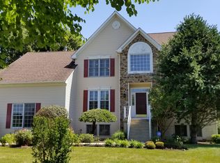 10 Brookshire Dr, Robbinsville, NJ 08691
