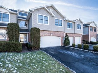 18 Waldeck Ct, West Orange, NJ 07052