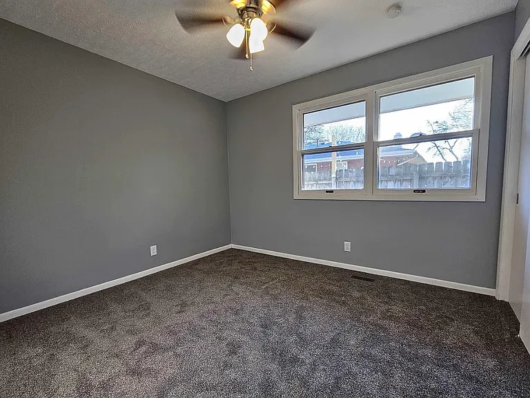 4027 Teri Ln — Photo 7