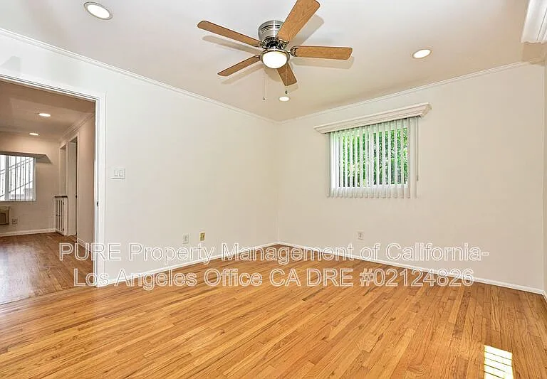 1527 Harvard St #2 — Photo 11