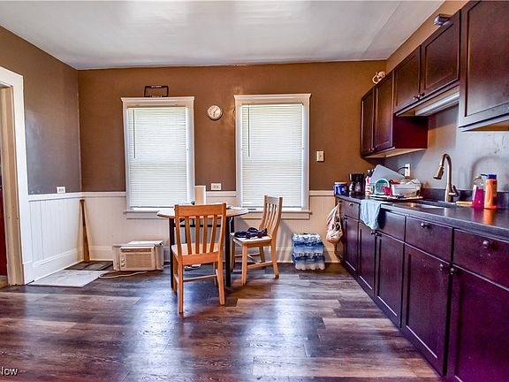4th image of 16311 Huntmere Ave