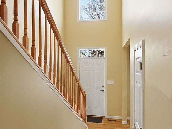 3rd image of 4114 Tangletree Ct