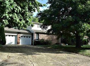 1827 Zehm Ave, Poplar Bluff, MO 63901