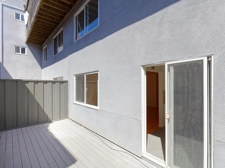 370 Staten Avenue — Photo 53
