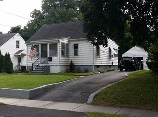 11 Seymour Rd #A, Windsor Locks, CT 06096