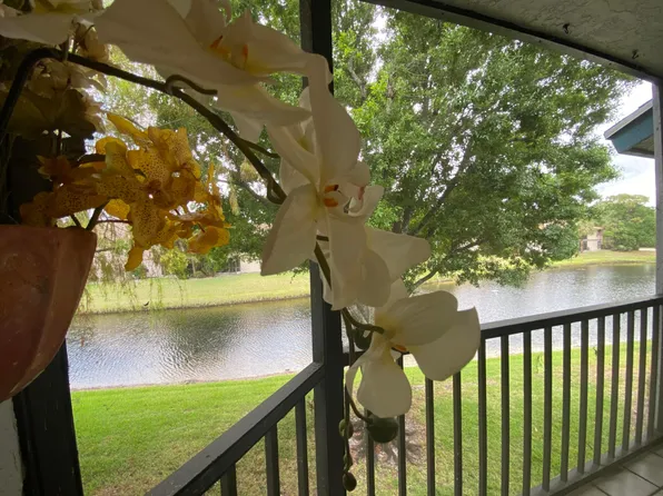 (undisclosed Address), Greenacres, FL 33413