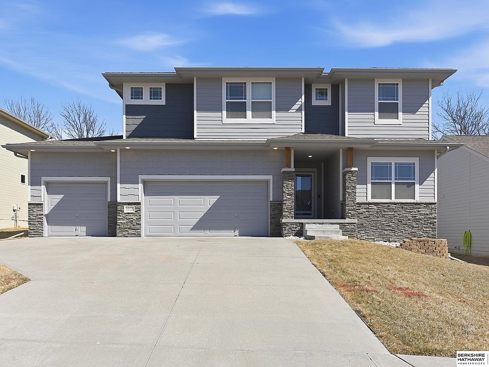 1st image of 4605 S 193rd St