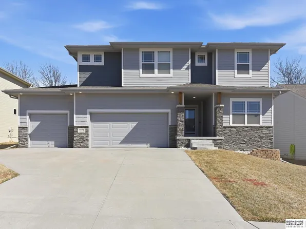 4605 S 193rd St, Omaha, NE 68135