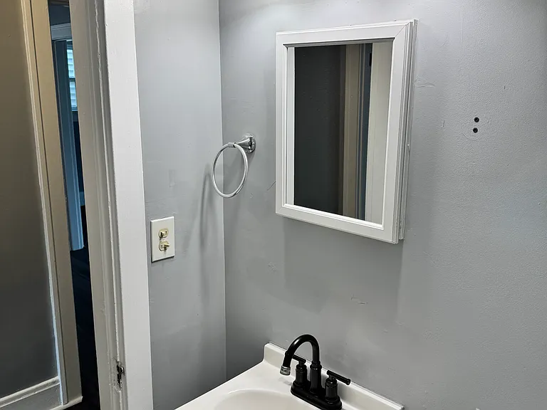 115 E 30th St #2 — Photo 12