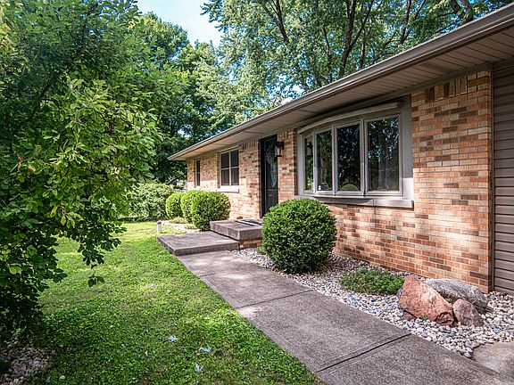 5th image of 7155 Sandalwood Dr