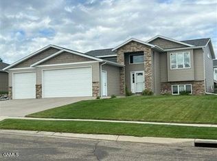 4908 Coleman St, Bismarck, ND 58503
