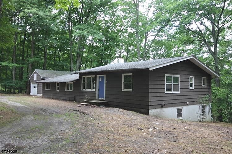 1st image of 11 Vail Dr
