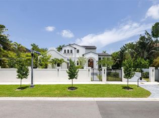 2321 N Bay Rd, Miami Beach, FL 33140