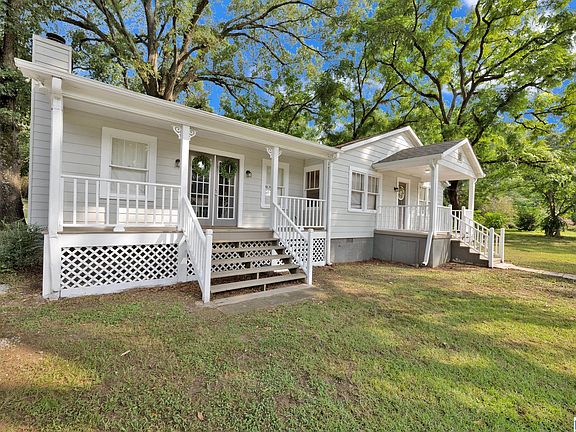 2nd image of 2040 Pinehurst Dr