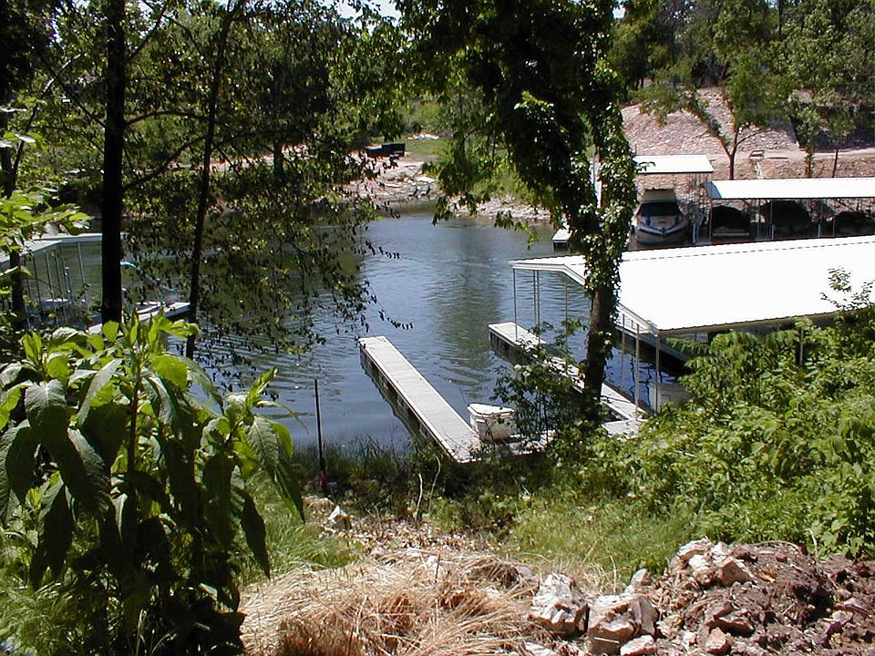 1st image of Stoneridge Ln