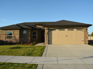 1412 E Strauss Dr, Meridian, ID 83646