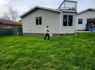 915 W Lockhart St #2, Sayre, PA 18840