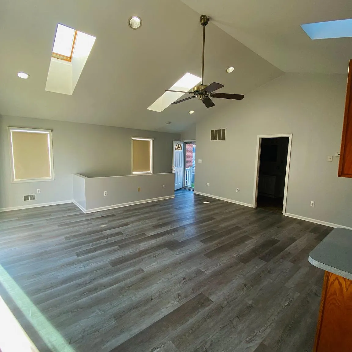 3 bed, 1164 sqft, $2,000 — Photo 4