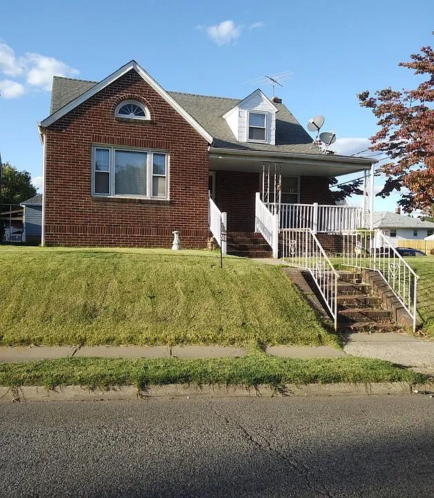 503 Main St